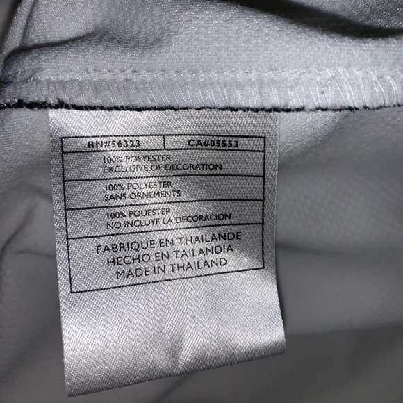 Nike workout shirt - Picture 4 of 9